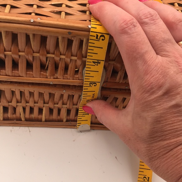 Vintage Woven Wicker Handbag w/ Leather Trim - Picture 13 of 13